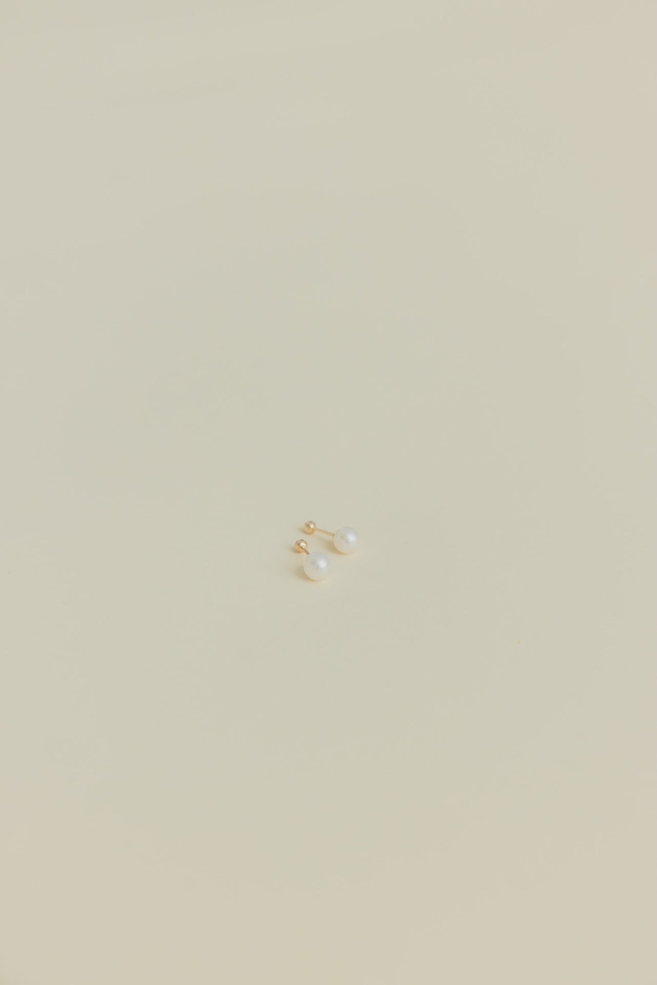 Pearl Studs